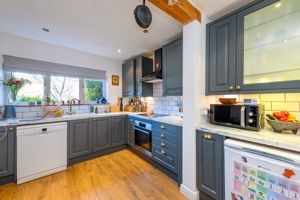 Kitchen- click for photo gallery